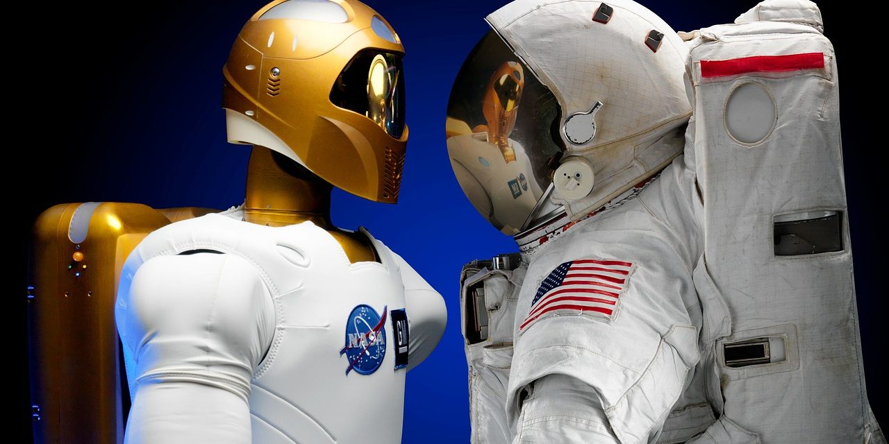 robonaut-600982_1280
