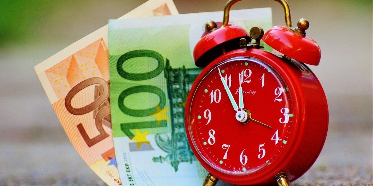 Devolución renta · Ortín y asociados